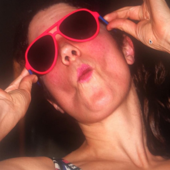 Meet your Posher, Tamzen - Picture 1 of 1